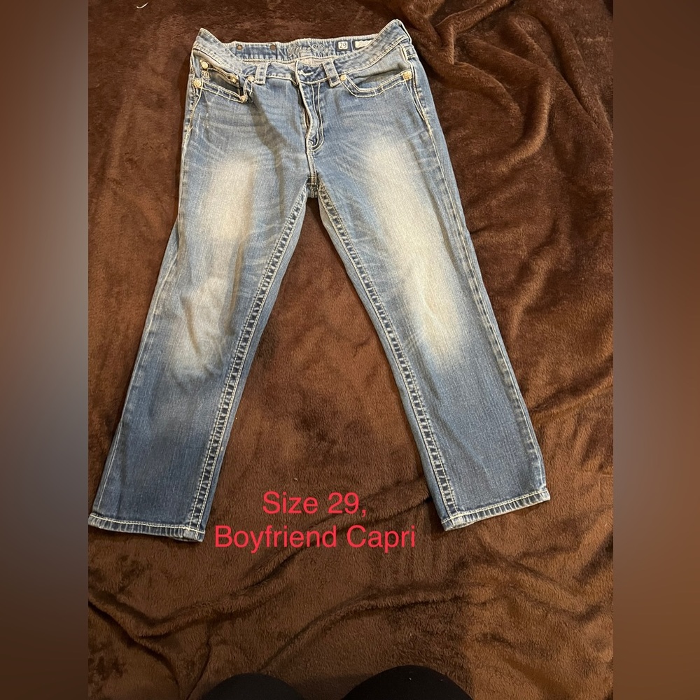 Size 29 Miss Me Capri Jeans